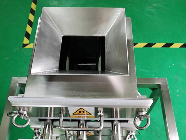 韓國(guó)大寶除鐵器 VS 中國(guó)除鐵器